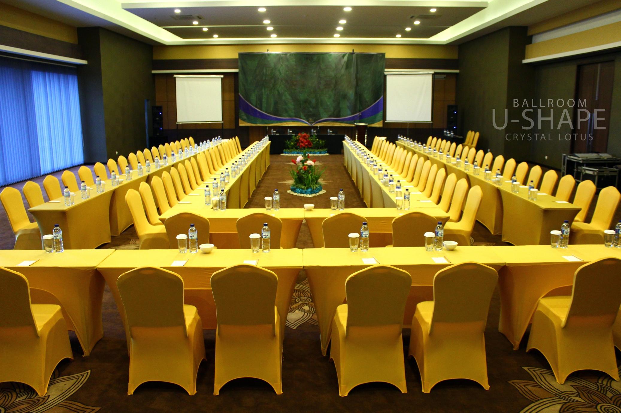 Crystal Lotus Hotel Yogyakarta Melati Exterior foto